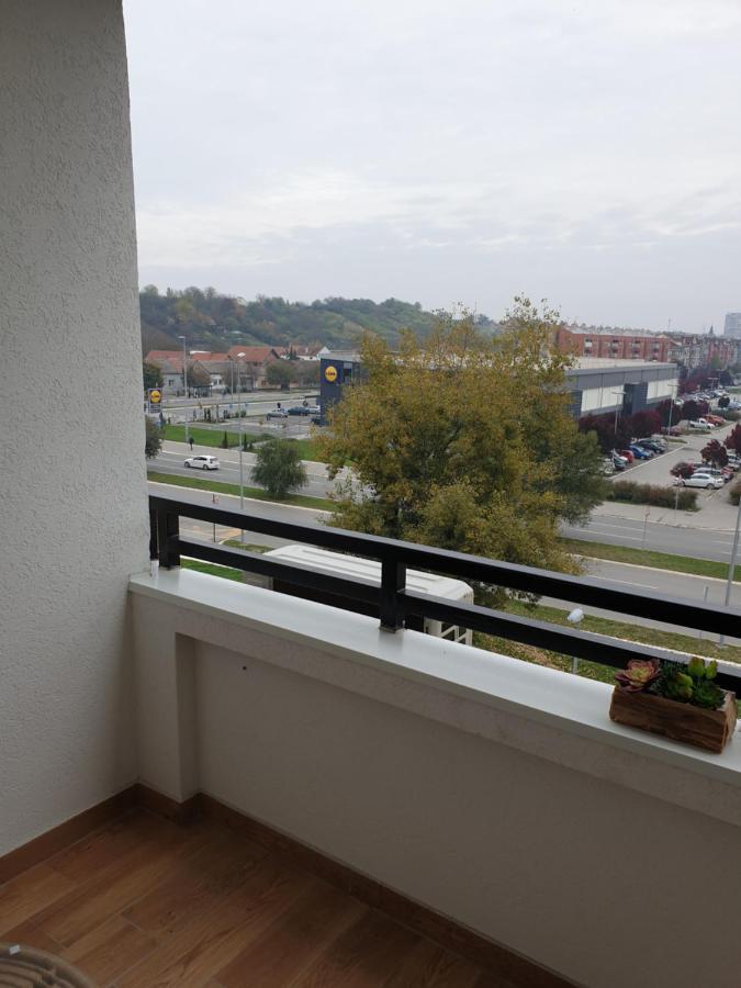 Apartamento Tito Lux Belgrado Exterior foto